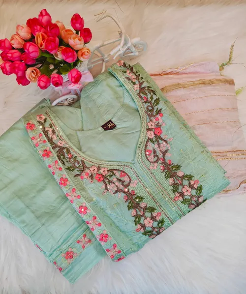 U SHAPED EMBIRODARY KURTI SET KS048